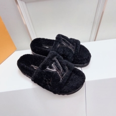 Louis Vuitton Slippers